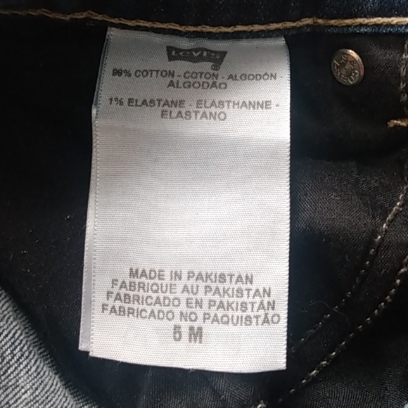 Size 5 Levi's superlow boot cut new without tags - Picture 4 of 9